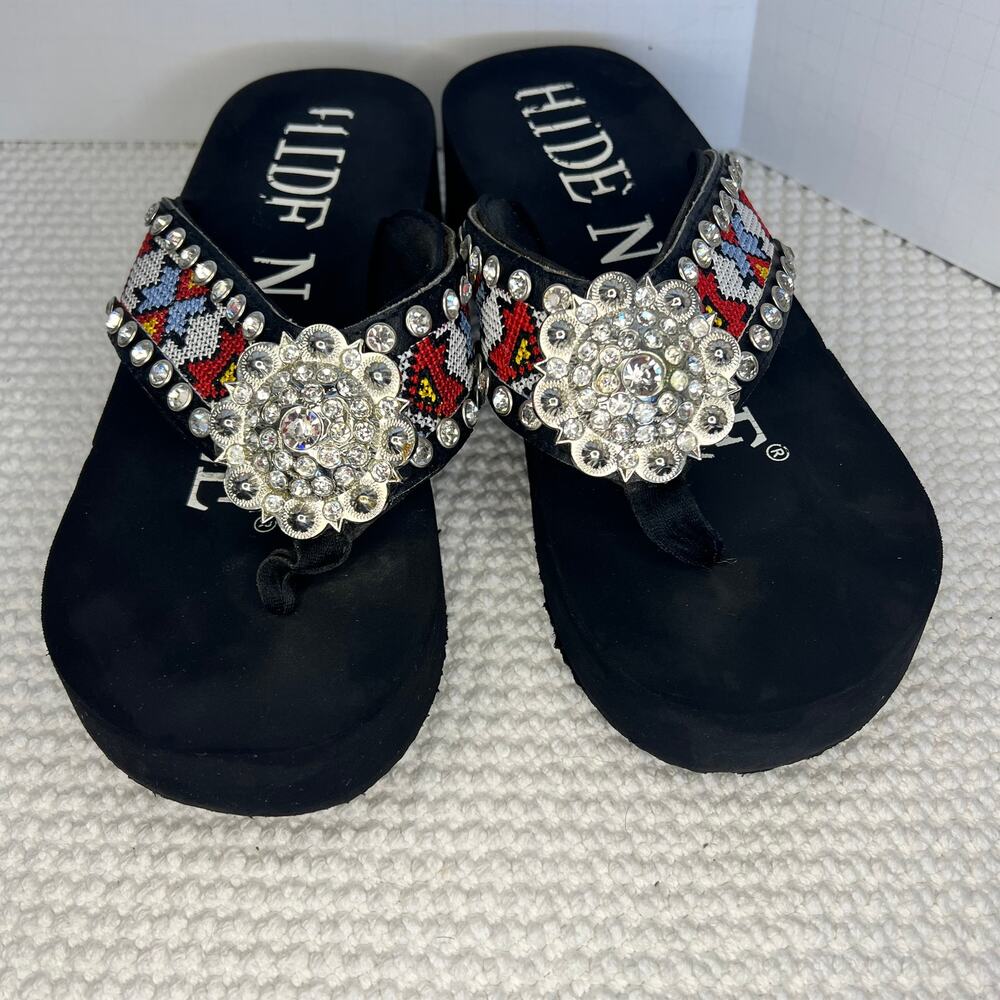 Hide N Sole Aztec Embroidery Rhinestone Silver Concho Studded Boho FlipFlops S 8